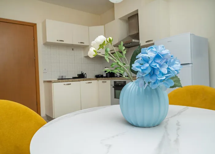 Apartment Modern 1 Bedroom Flat *