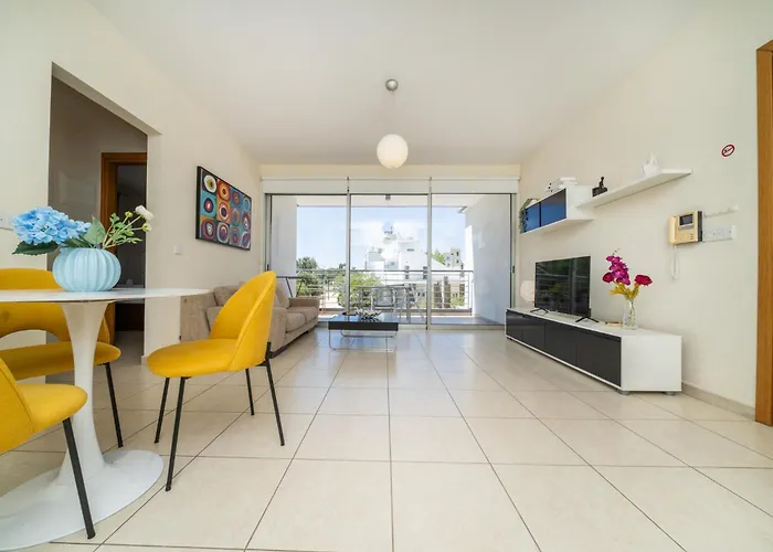 Modern 1 Bedroom Flat *